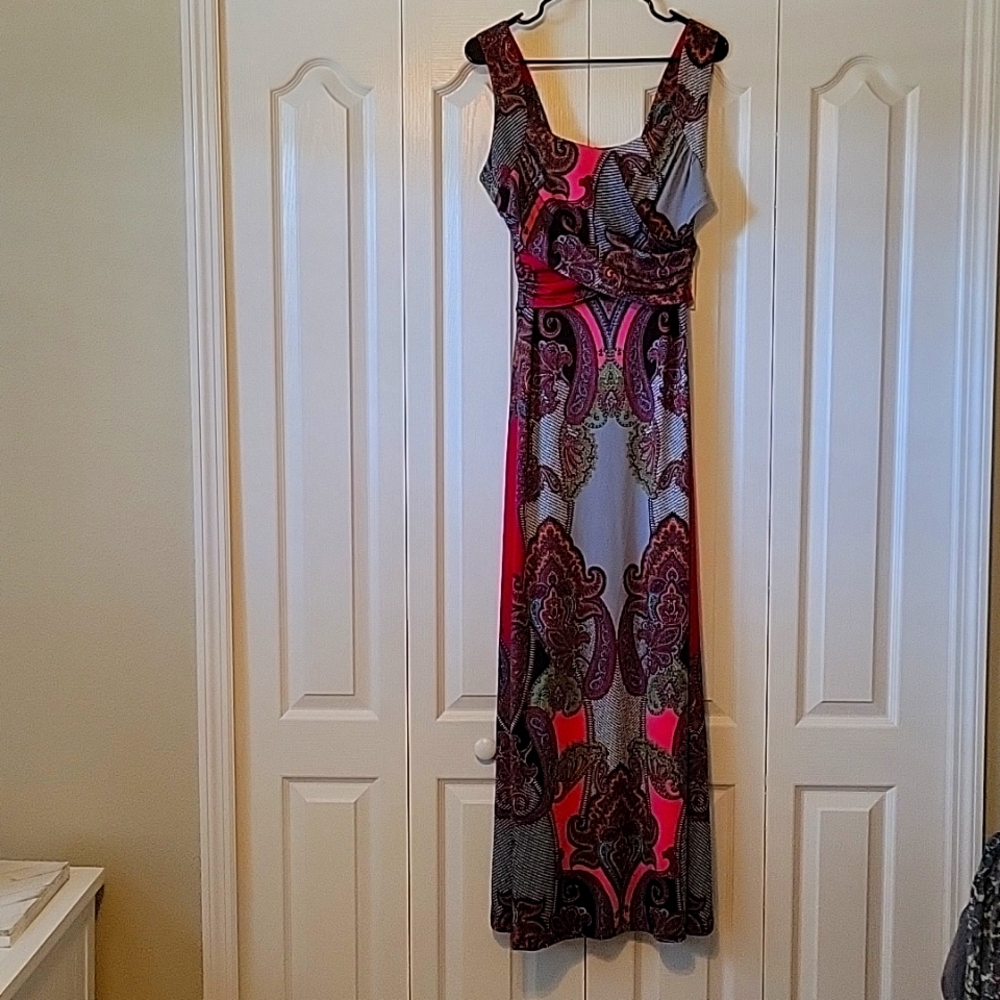 Venus Maxi Dress Sleeveless Paisley Abstract Print Women’s Long Dress